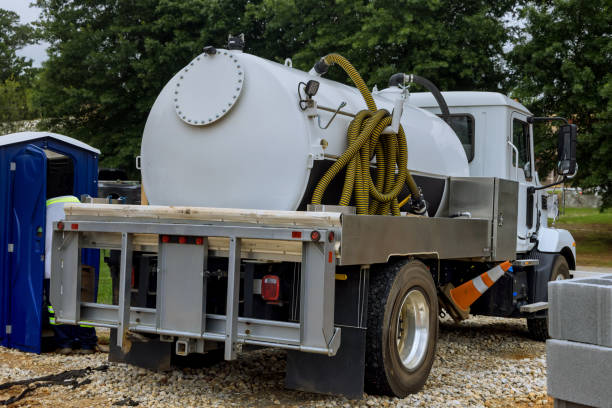 Portable Toilet Options We Offer in Prairie Village, KS